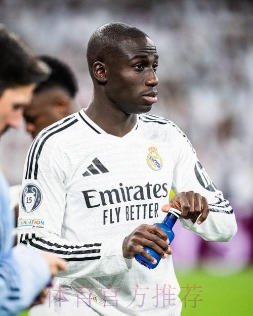 费兰-门迪因伤缺席洲际杯 至少错过皇马三场比赛 费兰-门迪因伤缺席洲际杯 至少错过皇马三场比赛